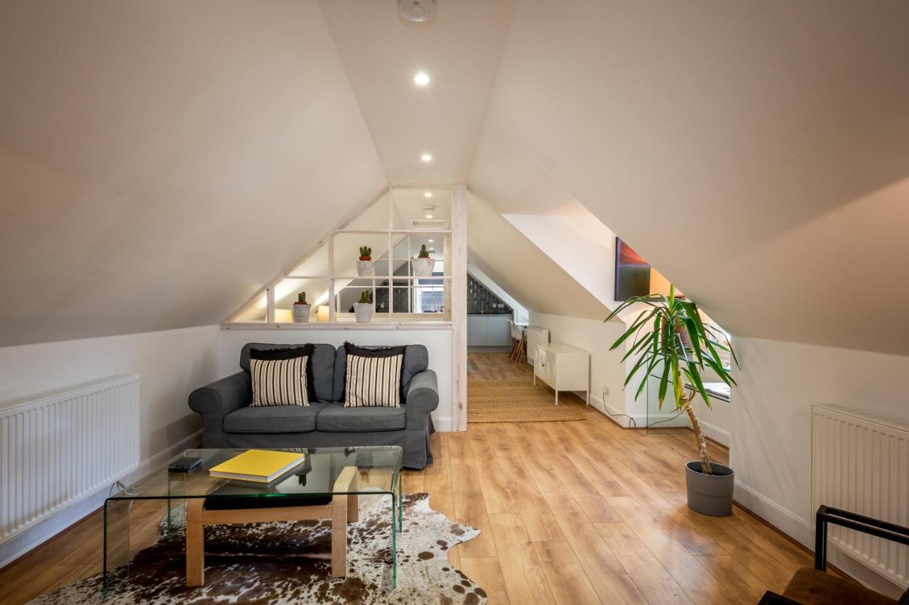 Modern And Stylish Woodhous Forfar