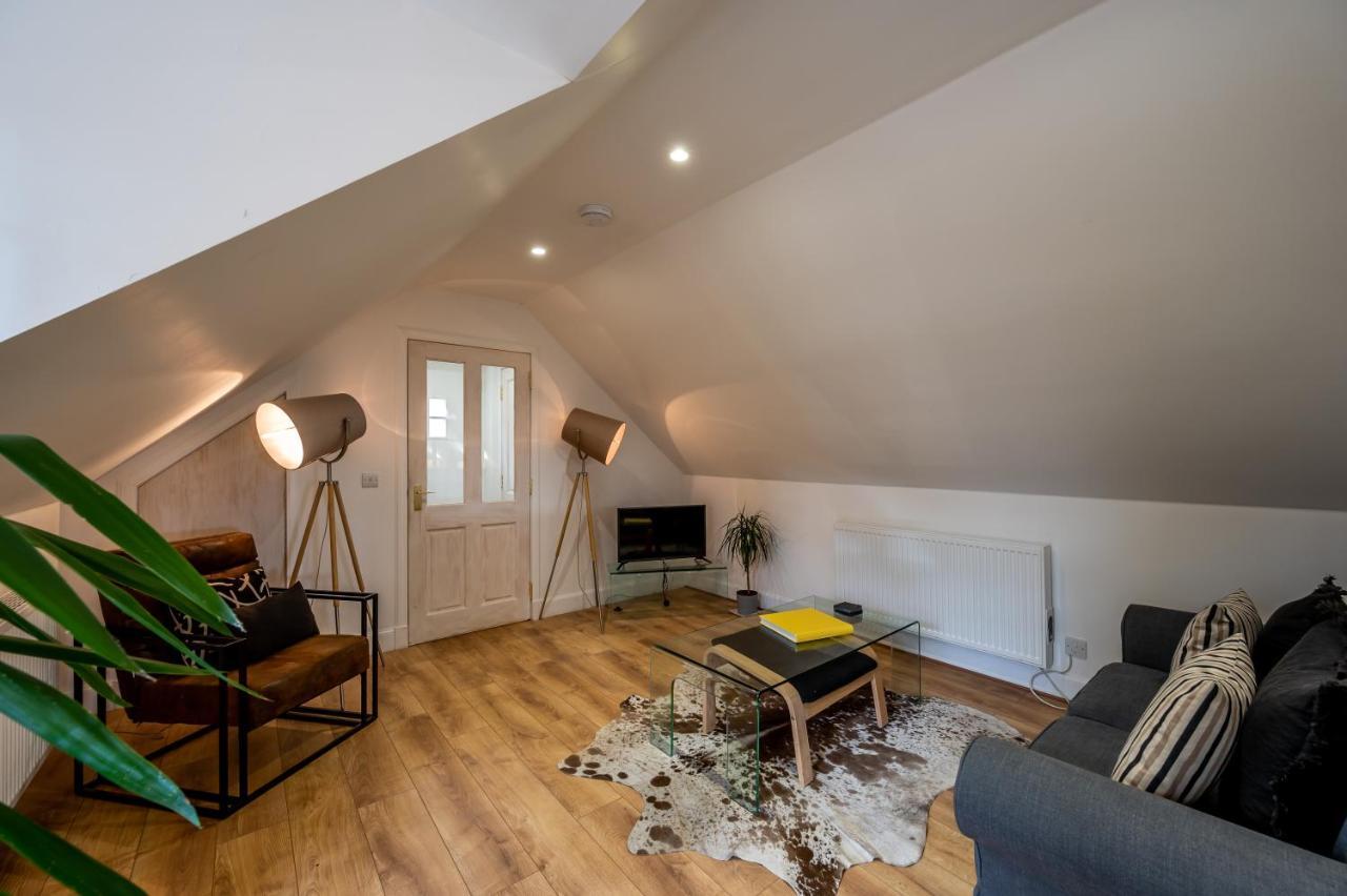 Modern And Stylish Woodhous Holiday home *