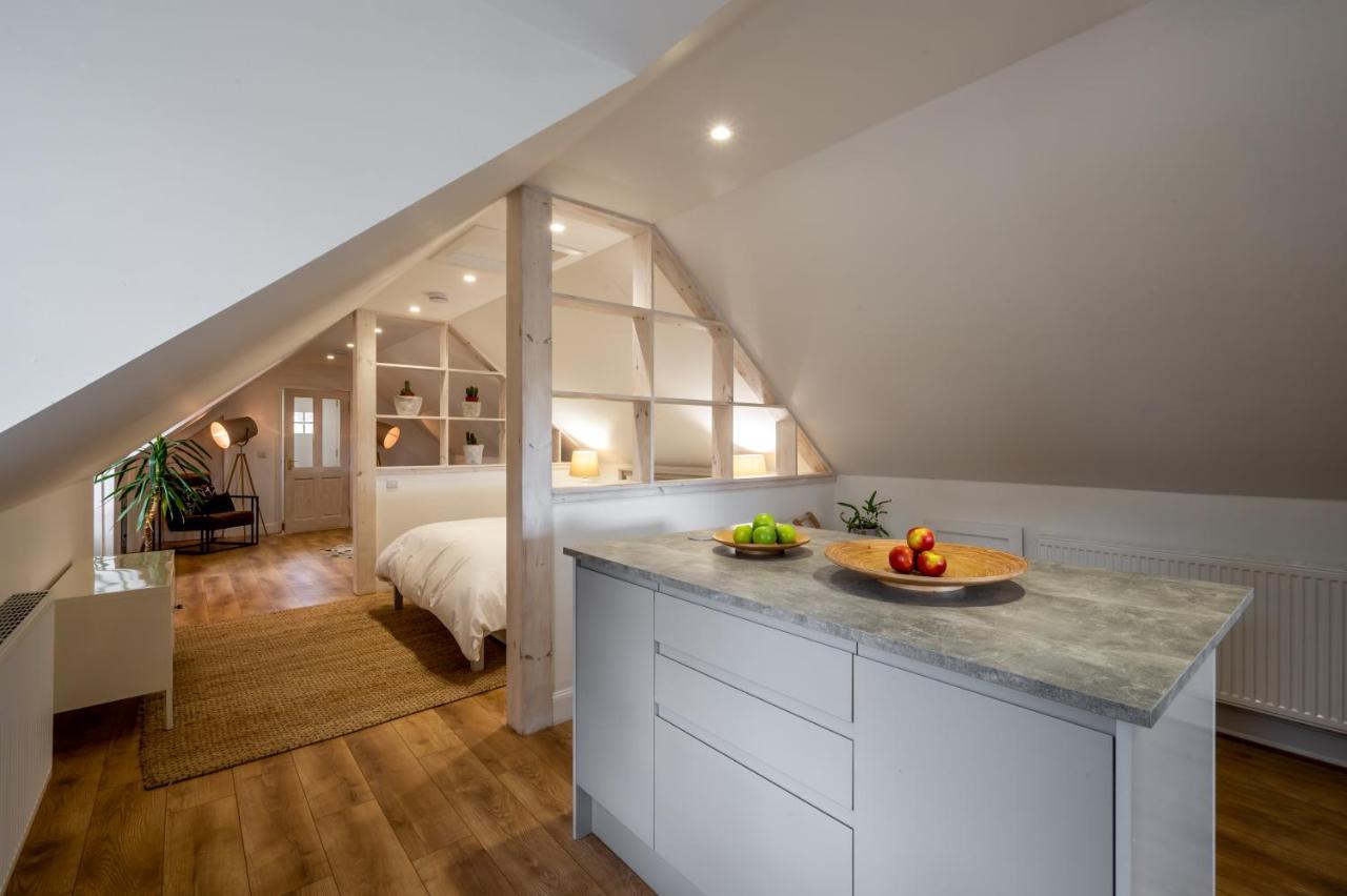 Modern And Stylish Woodhous * Forfar